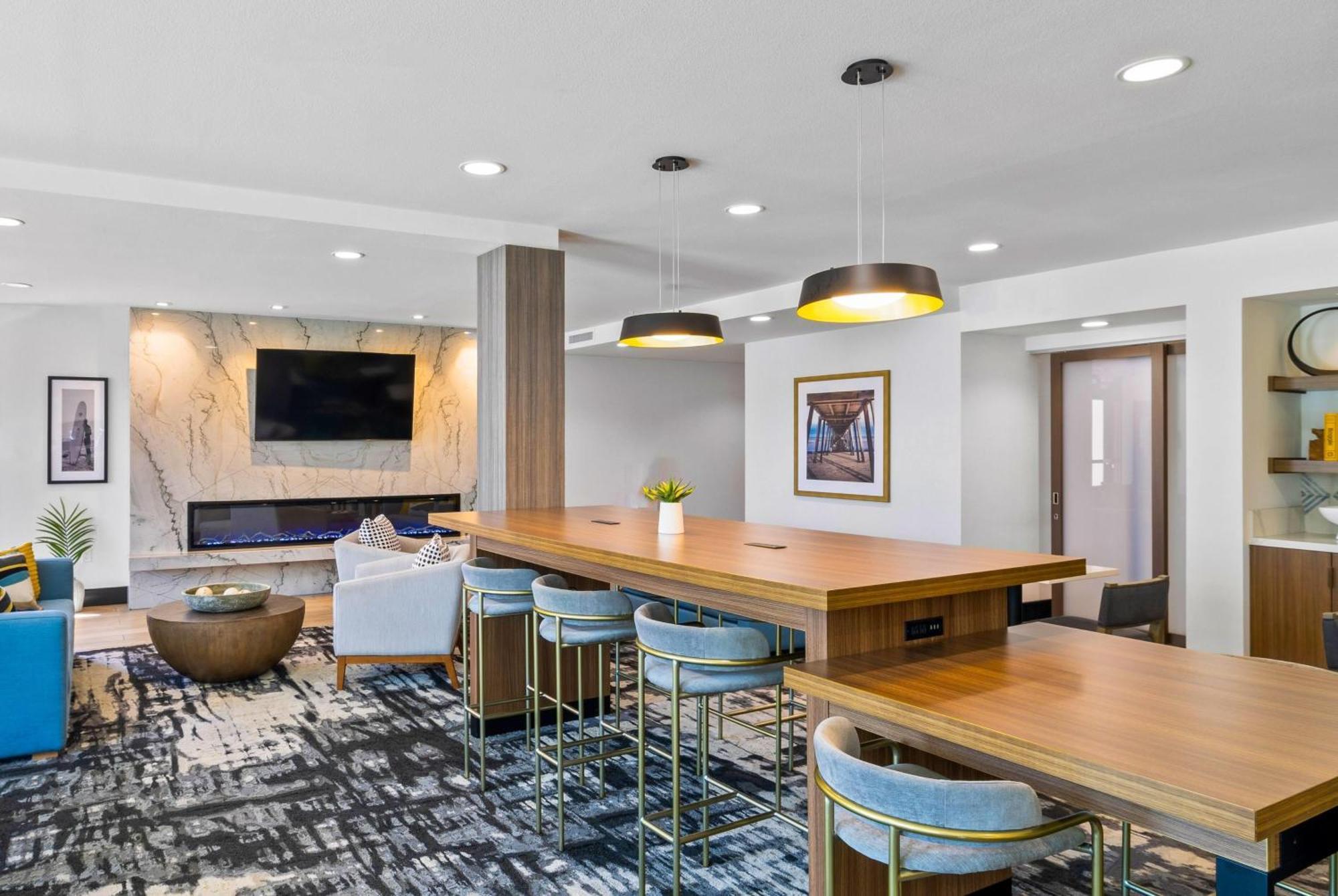 La Quinta Inn & Suites By Wyndham Santa Cruz Buitenkant foto